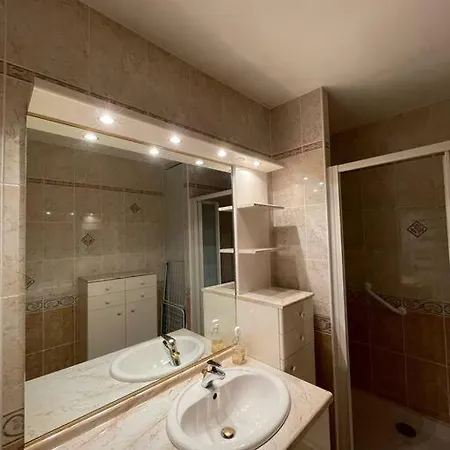 בית נופש Maison De Plain Pied Sur Jardin Centre *