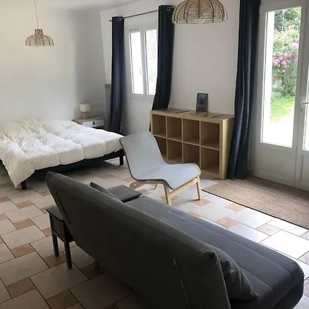 Maison De Plain Pied Sur Jardin Centre בית נופש *